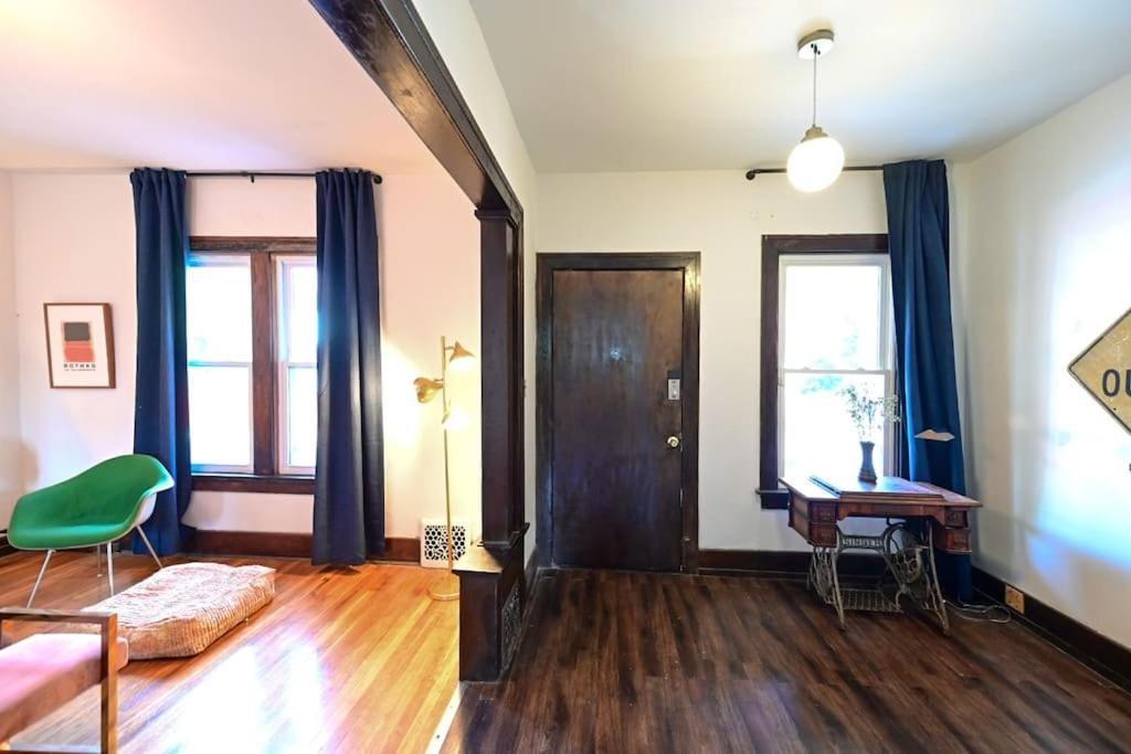 Luxe Mid-Century Styled Historic Townhouse #2 Villa Detroit Exteriör bild